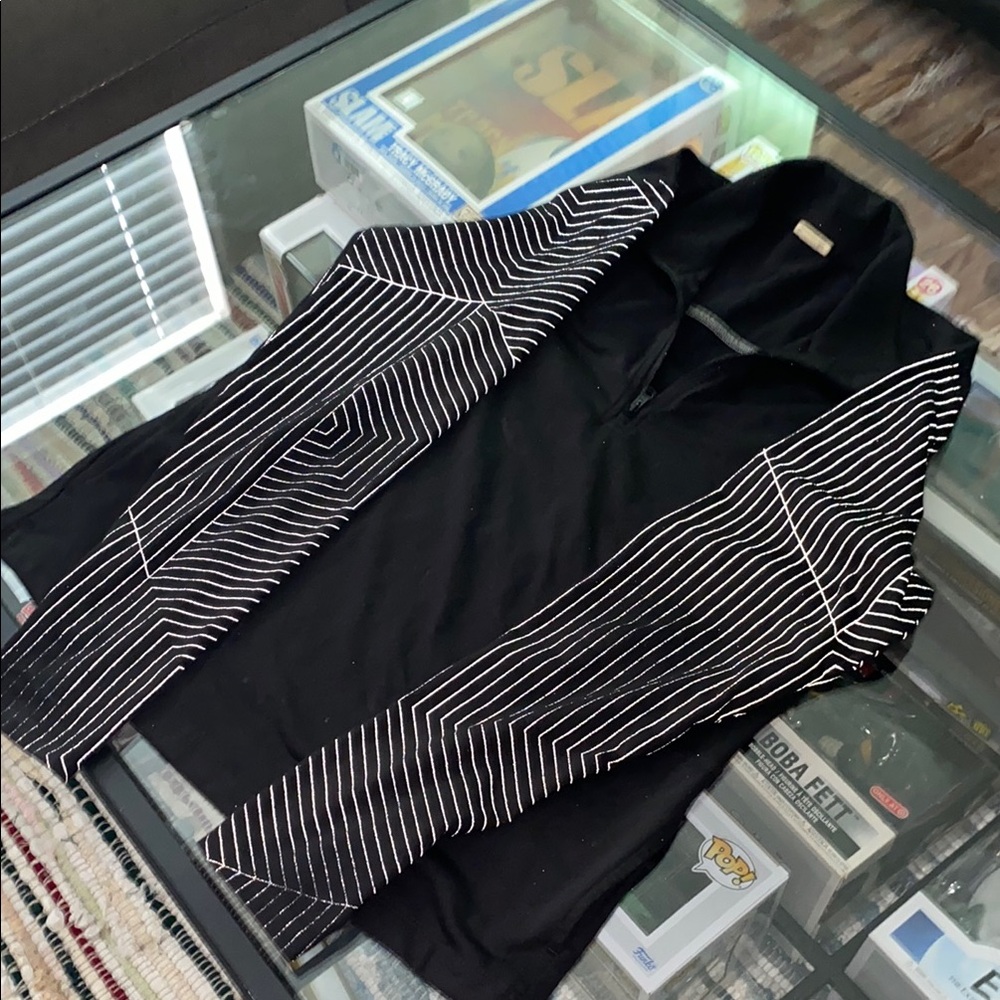 Avia Black and White Patterned Long Sleeve Top